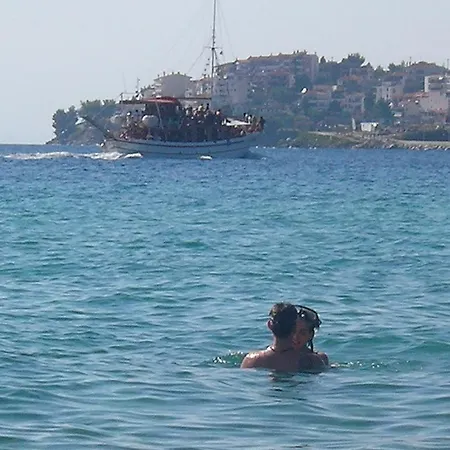 Gæstehus In Bb - Welcome To Petunia, In Neos-marmaras,xalkidiki ,greece, Triple 4 Neos Marmaras